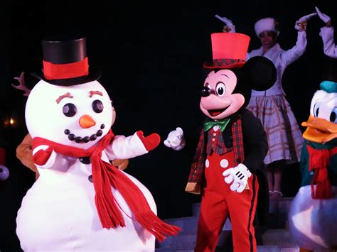 snowman ディズニー: 雪だるまと魔法の王国の不思議な関係